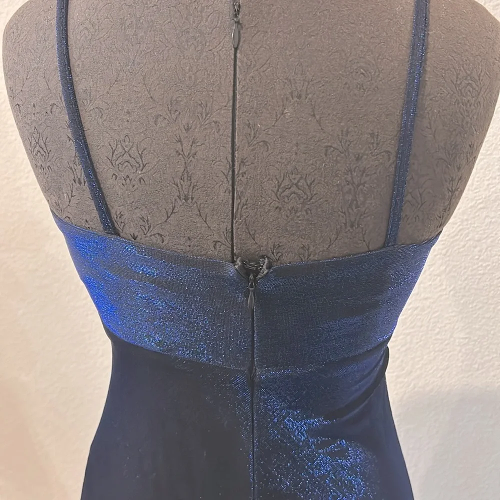 Betsy & Adam by Jaslene evening dress - Picture 4 of 7